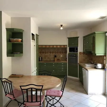 Villa Spacieuse A Saint-jean-du-pin Avec Piscine Privee *