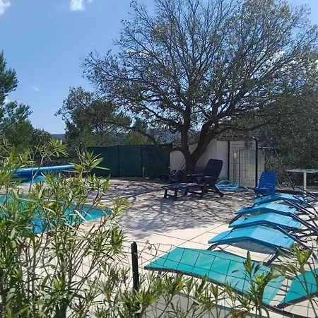 Villa Spacieuse A Saint-jean-du-pin Avec Piscine Privee