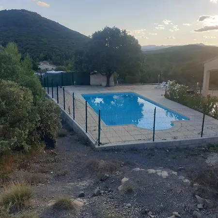 Spacieuse A Saint-jean-du-pin Avec Piscine Privee