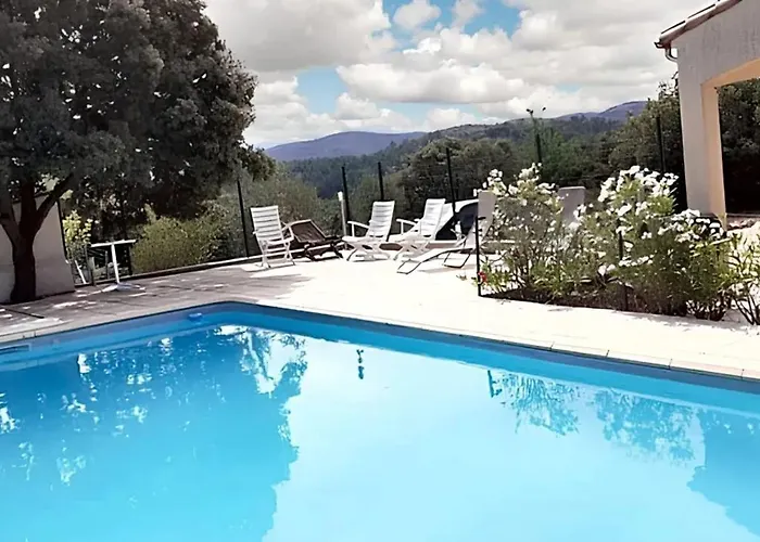 Villa Spacieuse à Saint-jean-du-pin Avec Piscine Privée Saint Jean du Pin