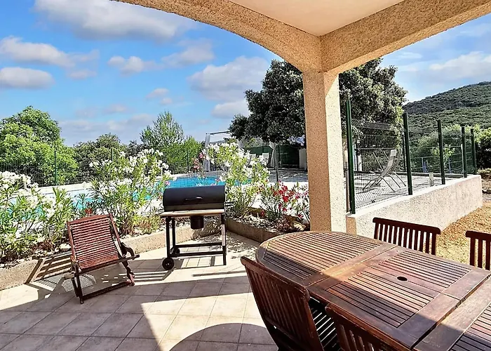 Villa Spacieuse à Saint-jean-du-pin Avec Piscine Privée Saint Jean du Pin